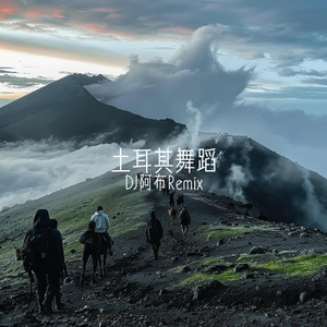 小光头山口诚吃雪糕
